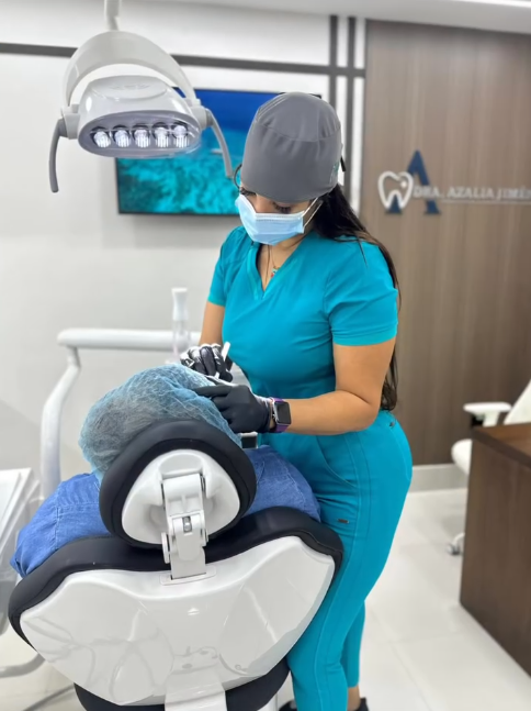 Atención odontológica a una paciente en Revitalia